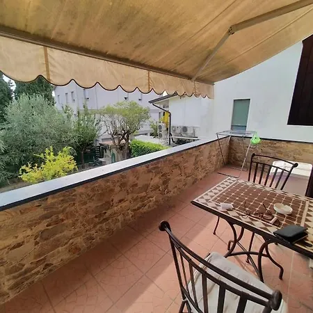 La Terrazza Turisctico Agata シルミオーネ